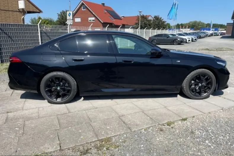 BMW 550 (Seria 5) din 2025 cu 10.875 km - oferta BMW232467 - foto 5