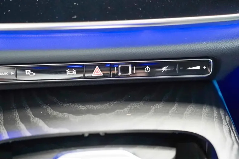 Mercedes-Benz E 450 (Clasa E) din 2025 cu 23.656 km - oferta MER232469 - foto 17
