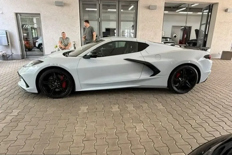Corvette C8 din 2022 cu 32.500 km - oferta COR232475 - foto 8