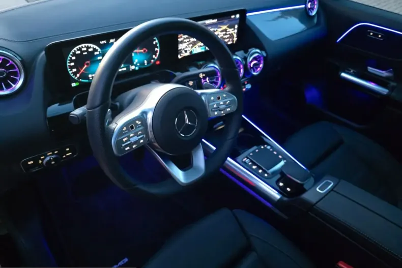 Mercedes-Benz GLA 45 AMG (Clasa GLA) din 2021 cu 28.250 km - oferta MER232479 - foto 10