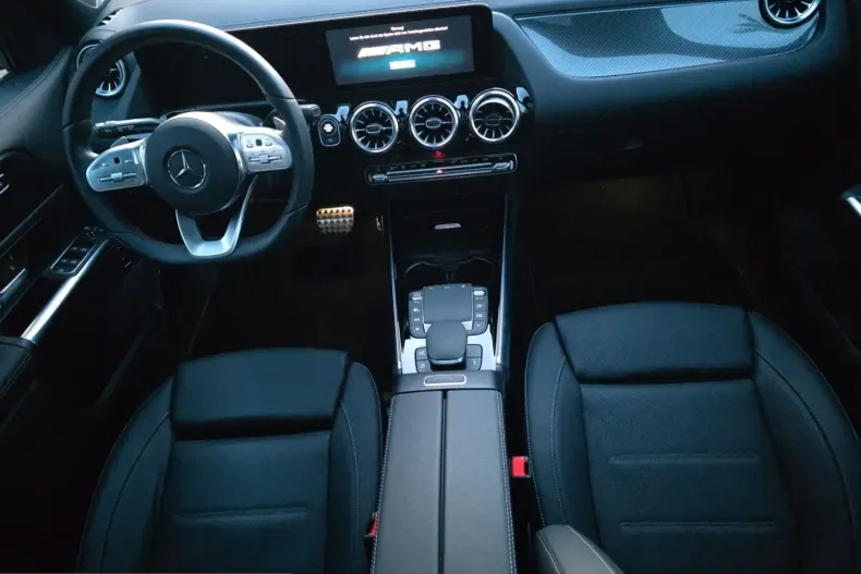 Mercedes-Benz GLA 45 AMG (Clasa GLA) din 2021 cu 28.250 km - oferta MER232479 - foto 12
