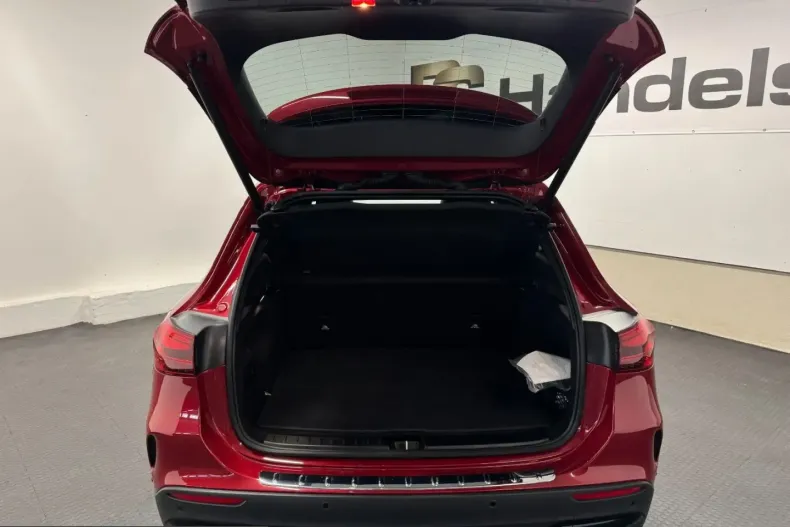 Mercedes-Benz GLA 250 (Clasa GLA) din 2025 cu 3.263 km - oferta MER232480 - foto 10
