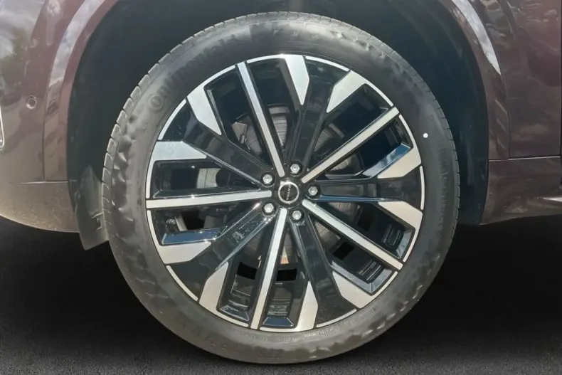 Volvo XC90 din 2025 cu 5.100 km - oferta VOL232488 - foto 9