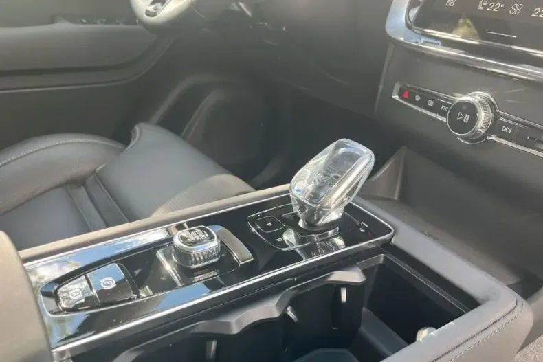 Volvo XC90 din 2025 cu 5.100 km - oferta VOL232488 - foto 15