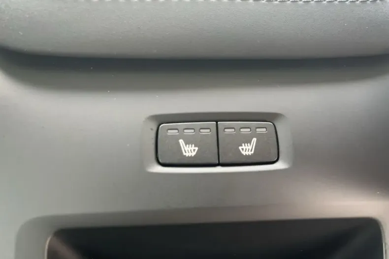 Volvo XC90 din 2025 cu 5.100 km - oferta VOL232488 - foto 19