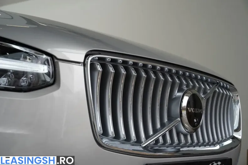 Volvo XC90 din 2025 cu 9.798 km - oferta VOL232493 - foto 4