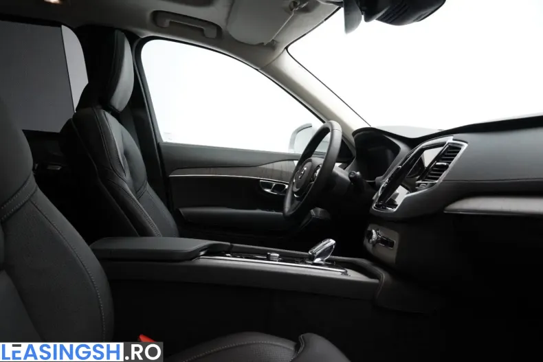 Volvo XC90 din 2025 cu 9.798 km - oferta VOL232493 - foto 17