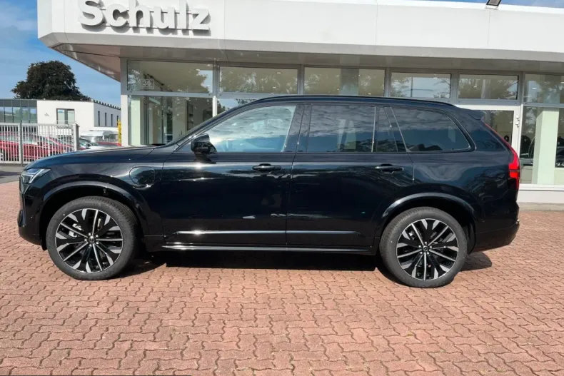Volvo XC90 din 2025 cu 6.500 km - oferta VOL232495 - foto 2