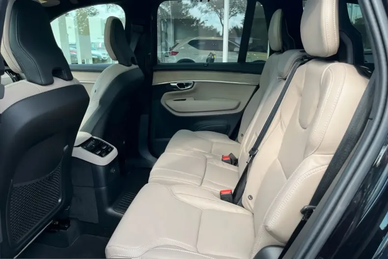 Volvo XC90 din 2025 cu 6.500 km - oferta VOL232495 - foto 27