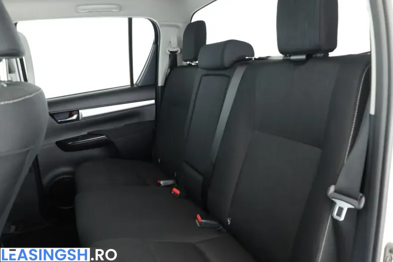 Toyota Hilux din 2024 cu 10.600 km - oferta TOY232503 - foto 14