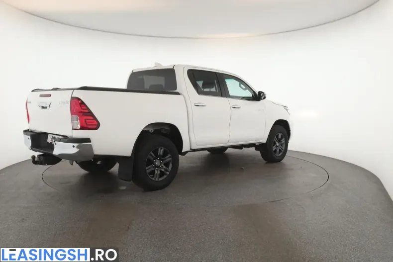 Toyota Hilux din 2024 cu 10.600 km - oferta TOY232503 - foto 27