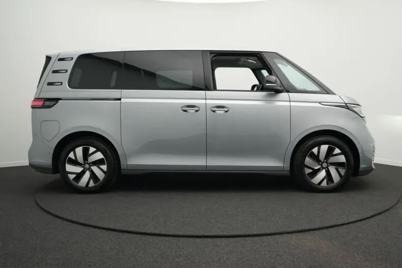 Volkswagen ID. Buzz din 2025 cu 12.000 km - oferta VOL232521 - foto 10