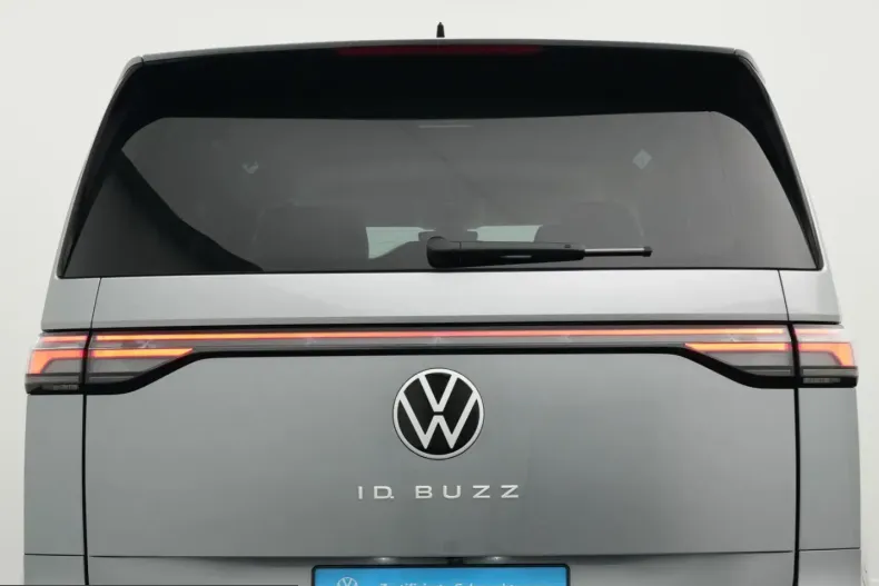Volkswagen ID. Buzz din 2025 cu 12.000 km - oferta VOL232521 - foto 14