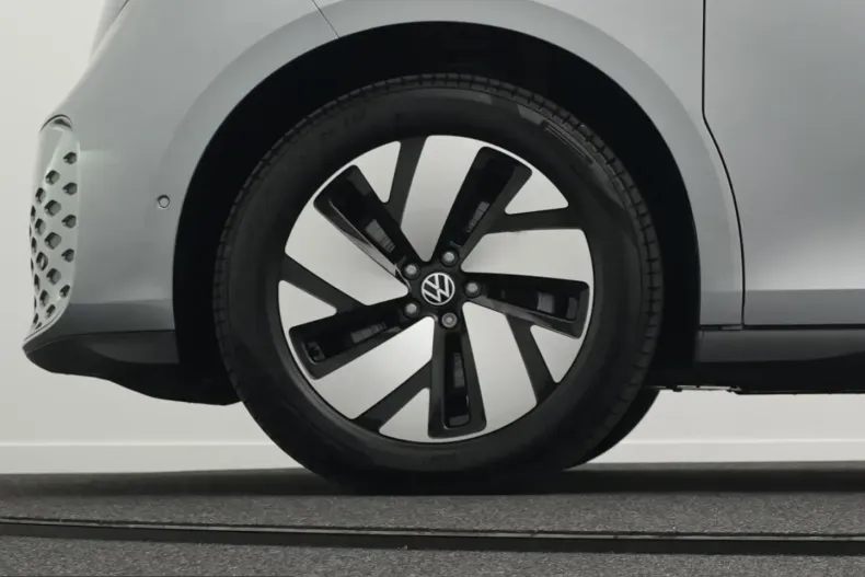 Volkswagen ID. Buzz din 2025 cu 12.000 km - oferta VOL232521 - foto 44