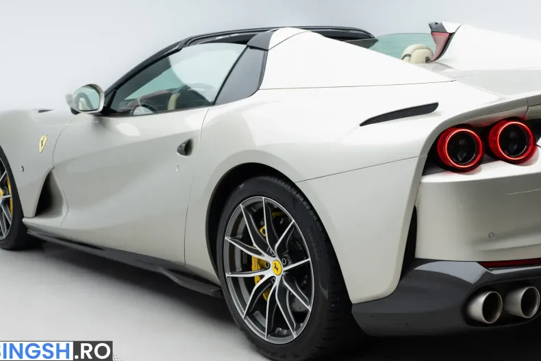 Ferrari 812 din 2021 cu 5.368 km - oferta FER232522 - foto 6