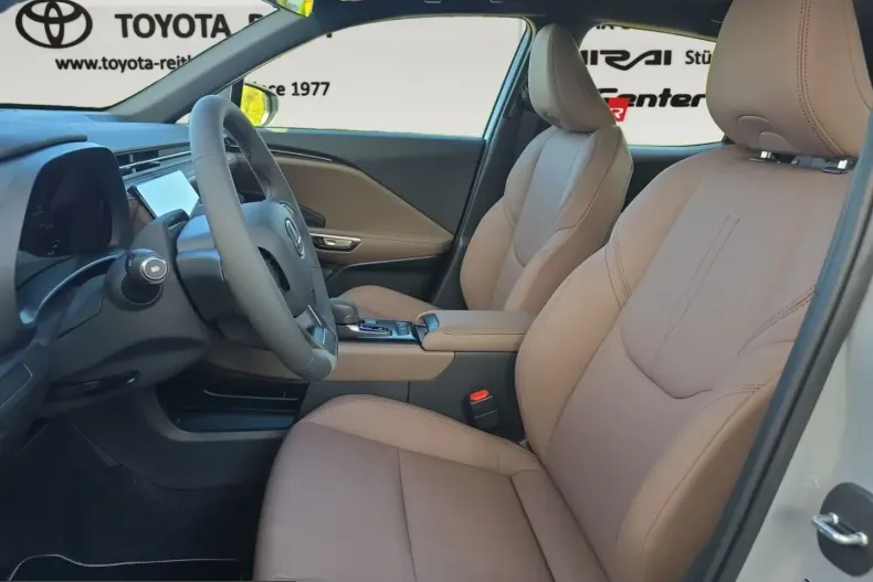 Lexus LBX din 2025 cu 2.650 km - oferta LEX232531 - foto 9