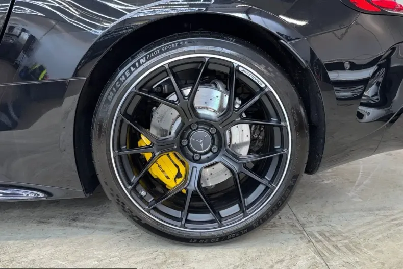 Mercedes-Benz AMG GT (Clasa GT) din 2024 cu 27.440 km - oferta MER232536 - foto 6