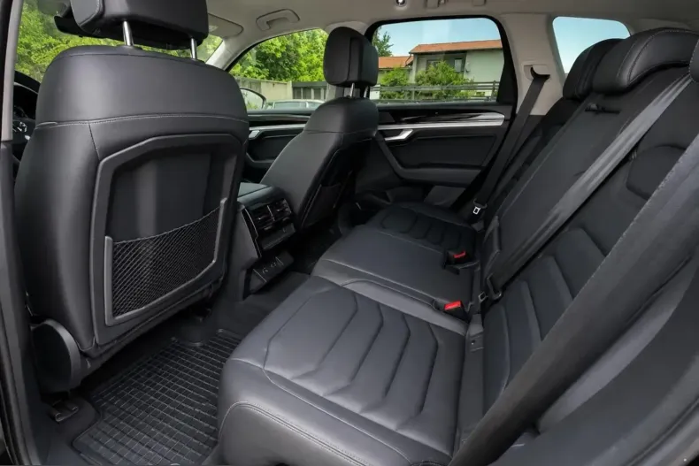 Volkswagen Touareg din 2023 cu 51.000 km - oferta VOL232542 - foto 10