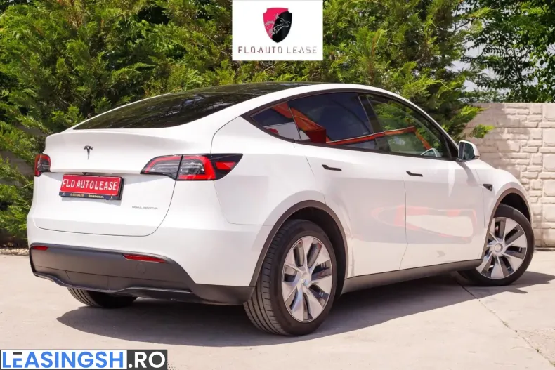 Tesla Model Y din 2023 cu 56.011 km - oferta TES232551 - foto 3