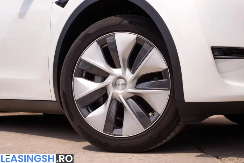Tesla Model Y din 2023 cu 56.011 km - oferta TES232551 - foto 7
