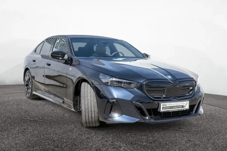 BMW i5 (Seria 5) din 2024 cu 16.554 km - oferta BMW232557 - foto 1
