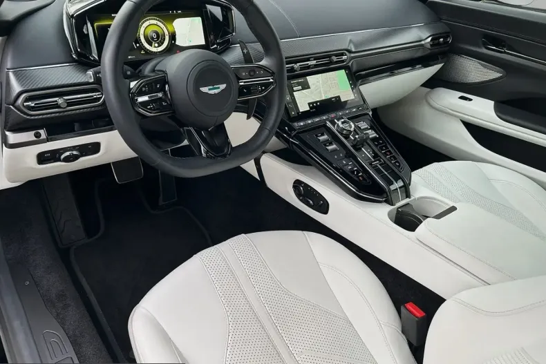 Aston Martin V8 Vantage din 2024 cu 10.000 km - oferta AST232559 - foto 3