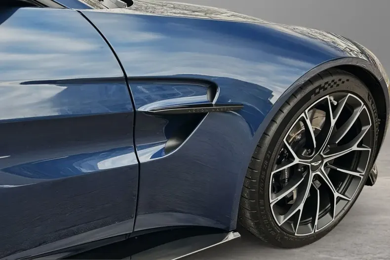Aston Martin V8 Vantage din 2024 cu 10.000 km - oferta AST232559 - foto 9
