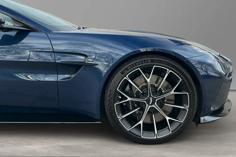 Aston Martin V8 Vantage din 2024 cu 10.000 km - oferta AST232559 - foto 18