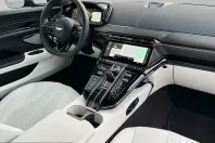Aston Martin V8 Vantage din 2024 cu 10.000 km - oferta AST232559 - foto 37