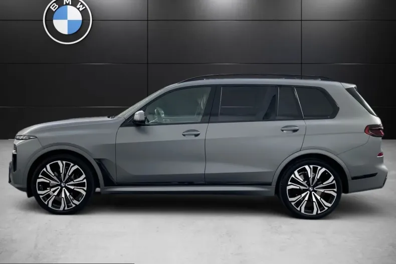 BMW X7 (Seria X) din 2024 cu 45.100 km - oferta BMW232560 - foto 5