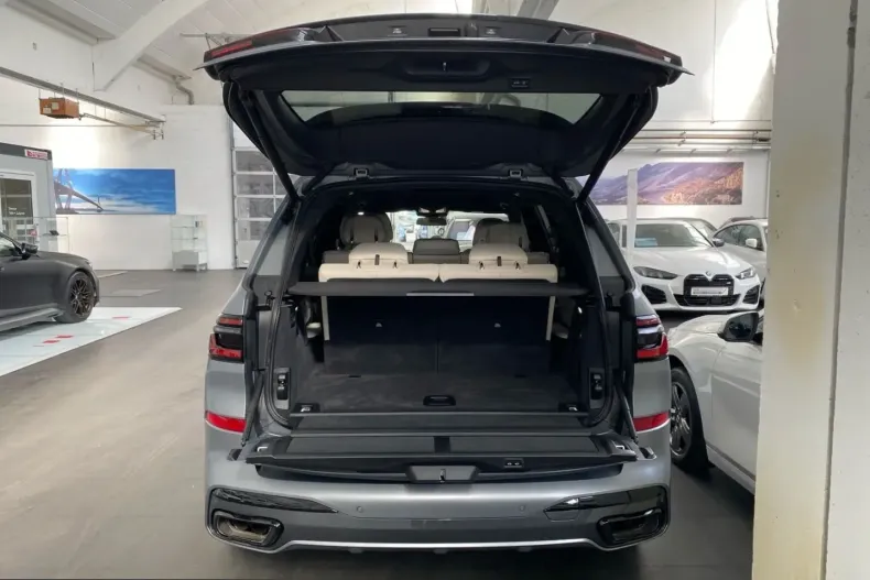 BMW X7 (Seria X) din 2024 cu 45.100 km - oferta BMW232560 - foto 18