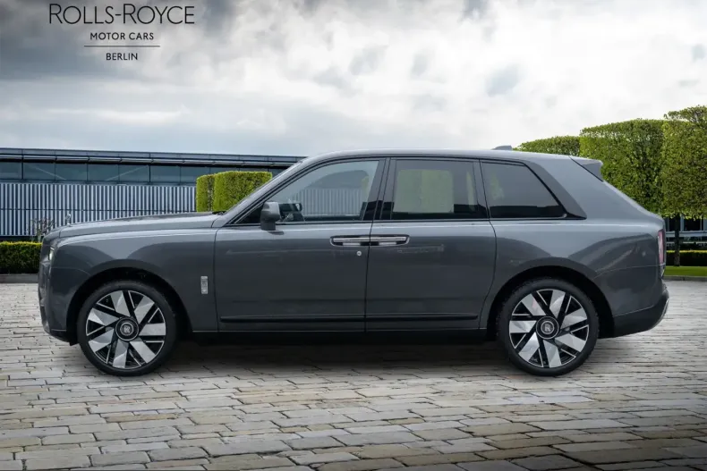 Rolls-Royce Cullinan din 2025 cu 4.800 km - oferta ROL232562 - foto 3