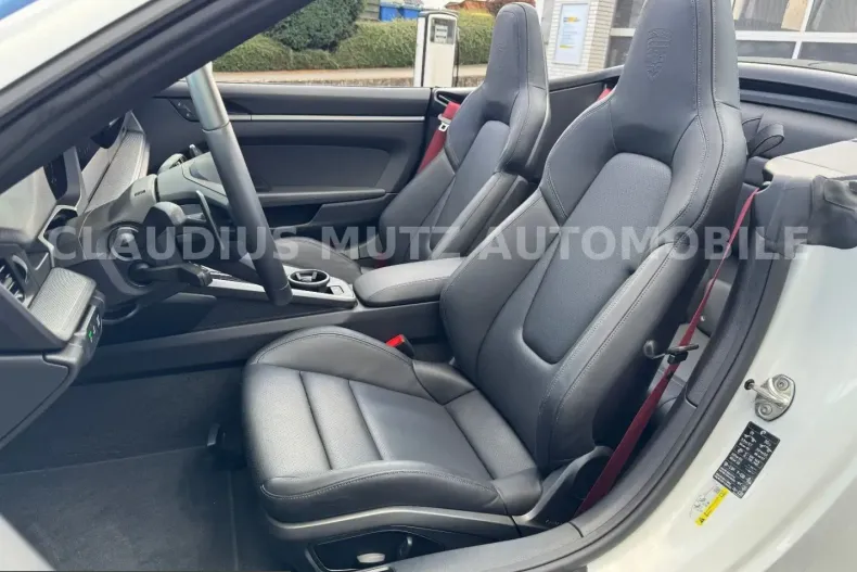 Porsche 992 din 2025 cu 4.900 km - oferta POR232569 - foto 11