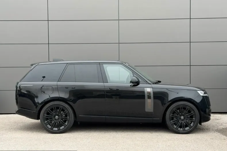 Land Rover Range Rover din 2024 cu 47.500 km - oferta LAN232570 - foto 1