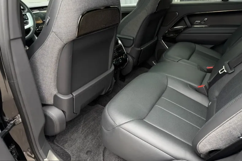 Land Rover Range Rover din 2024 cu 47.500 km - oferta LAN232570 - foto 9