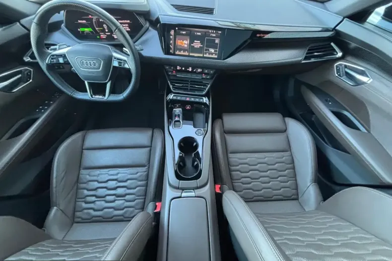 Audi RS e-tron GT din 2022 cu 85.000 km - oferta AUD232578 - foto 13