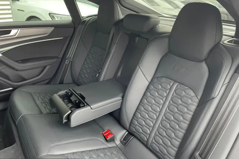 Audi RS7 din 2024 cu 24.315 km - oferta AUD232580 - foto 7