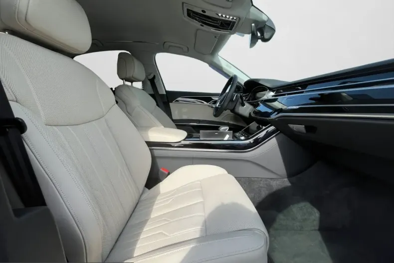 Audi A8 din 2024 cu 14.891 km - oferta AUD232591 - foto 4