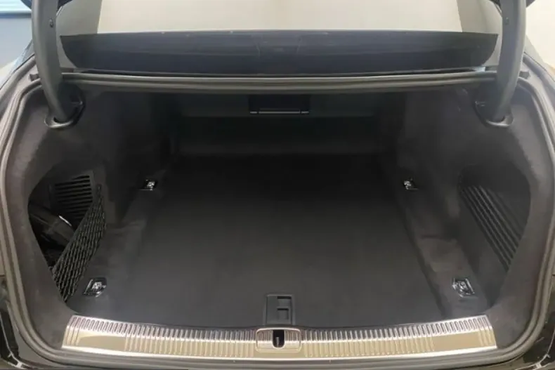Audi A8 din 2024 cu 25.750 km - oferta AUD232593 - foto 16