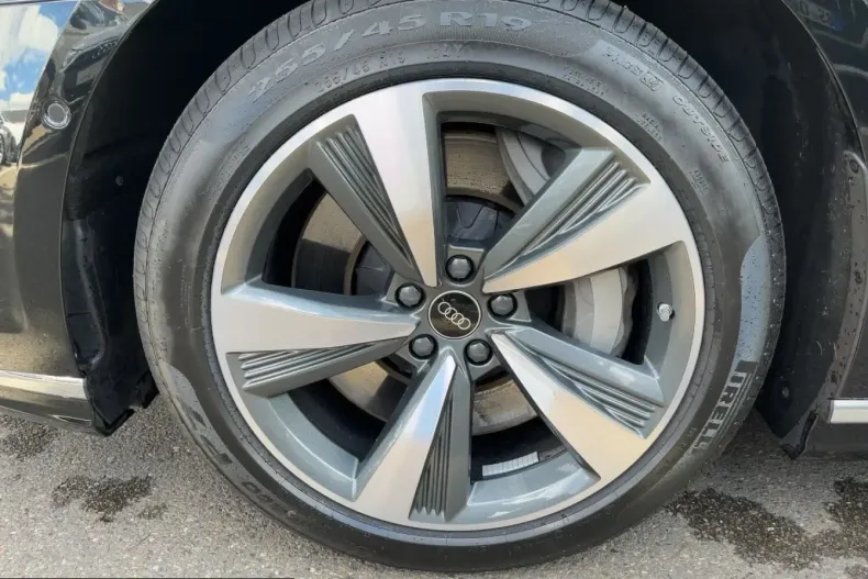 Audi A8 din 2025 cu 28.646 km - oferta AUD232596 - foto 11