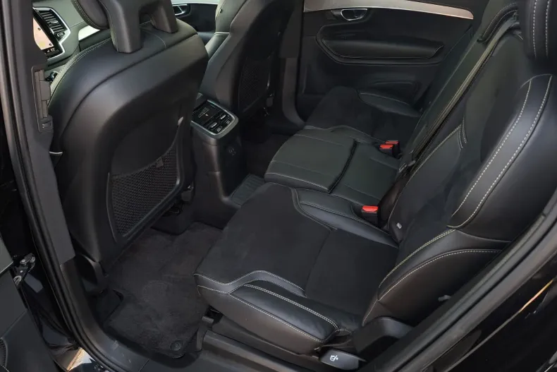 Volvo XC90 din 2021 cu 82.063 km - oferta VOL232611 - foto 16