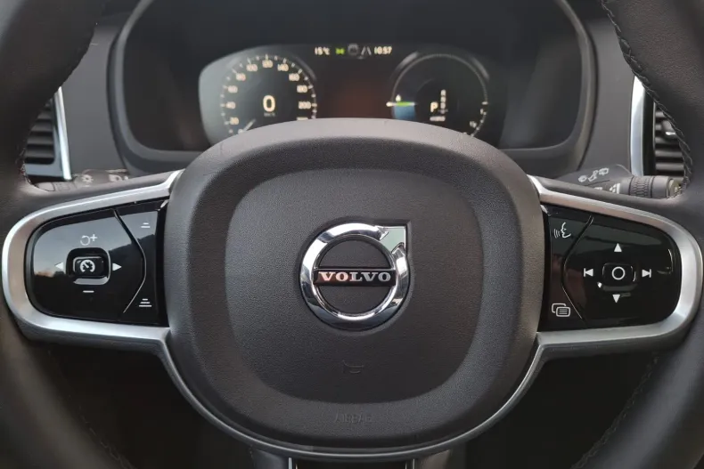 Volvo XC90 din 2021 cu 82.063 km - oferta VOL232611 - foto 31