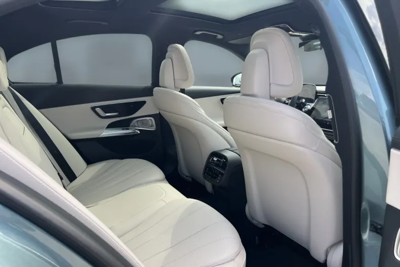 Mercedes-Benz E (Clasa E) din 2026 cu 10 km - oferta MER232624 - foto 13