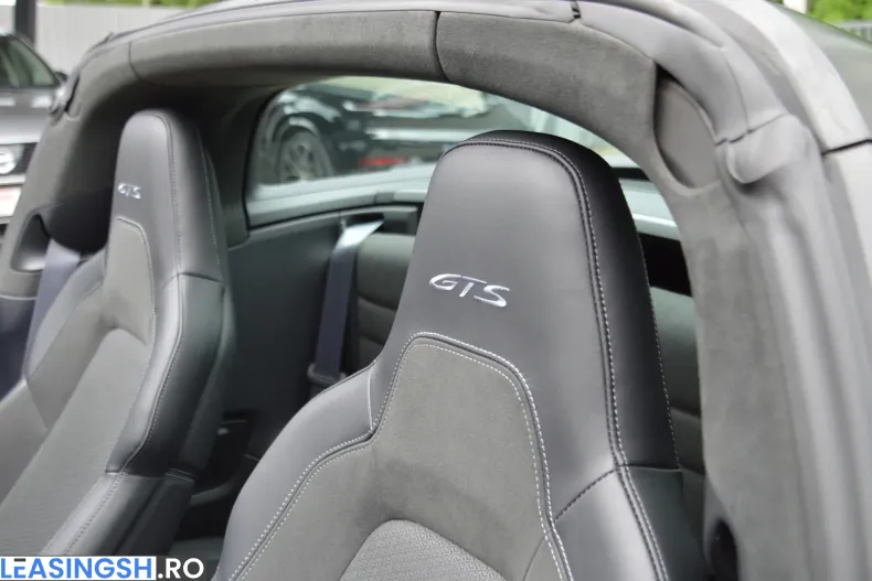 Porsche 911 din 2025 cu 13.000 km - oferta POR232631 - foto 5
