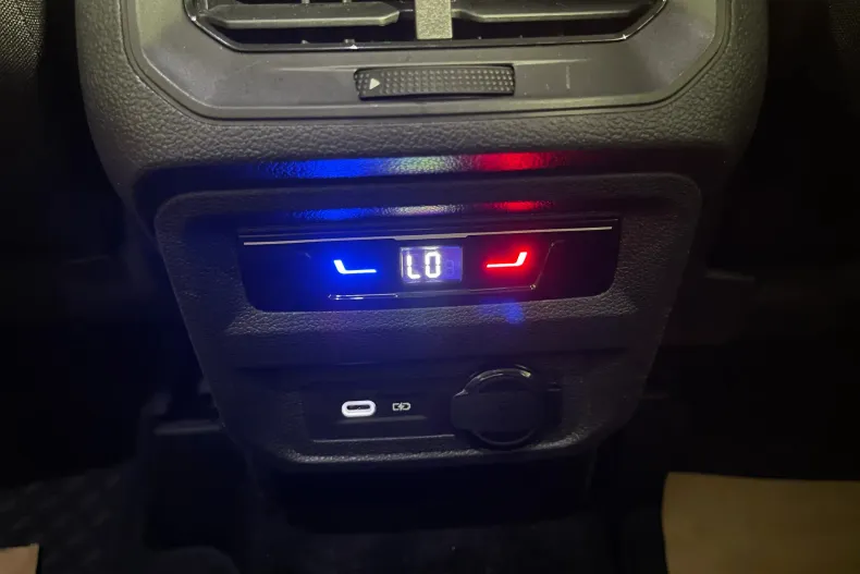 Volkswagen Tiguan din 2023 cu 67.900 km - oferta VOL232636 - foto 19