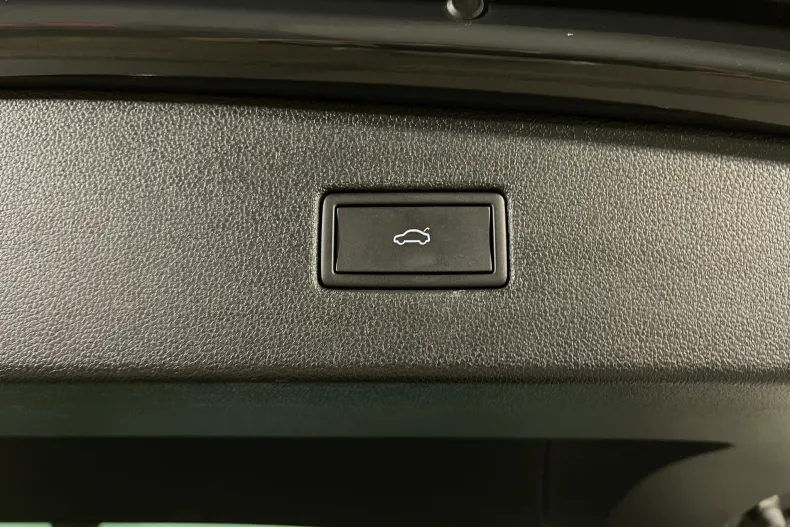Volkswagen Tiguan din 2023 cu 67.900 km - oferta VOL232636 - foto 20