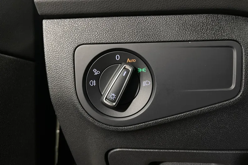 Volkswagen Tiguan din 2023 cu 67.900 km - oferta VOL232636 - foto 22