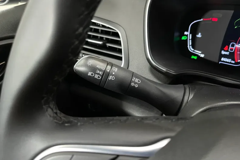 Renault Megane din 2022 cu 84.065 km - oferta REN232637 - foto 22