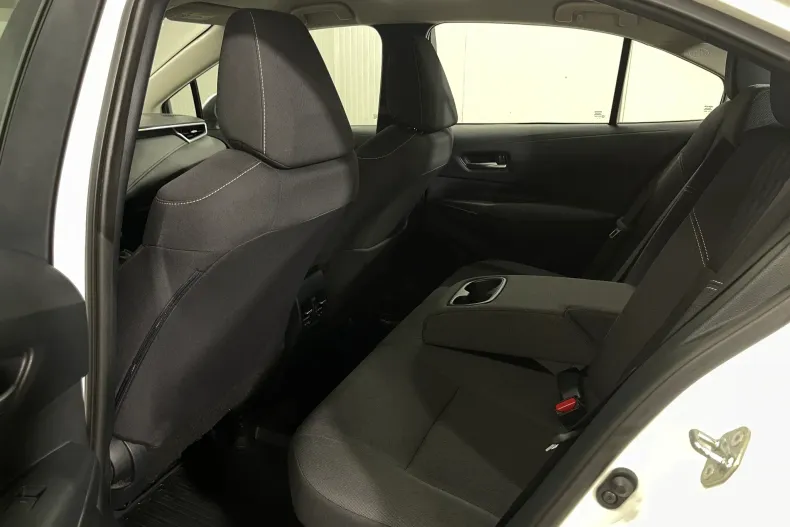 Toyota Corolla din 2022 cu 64.637 km - oferta TOY232639 - foto 11