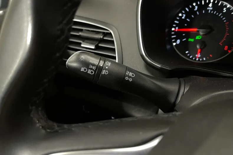 Renault Megane din 2022 cu 90.813 km - oferta REN232641 - foto 19
